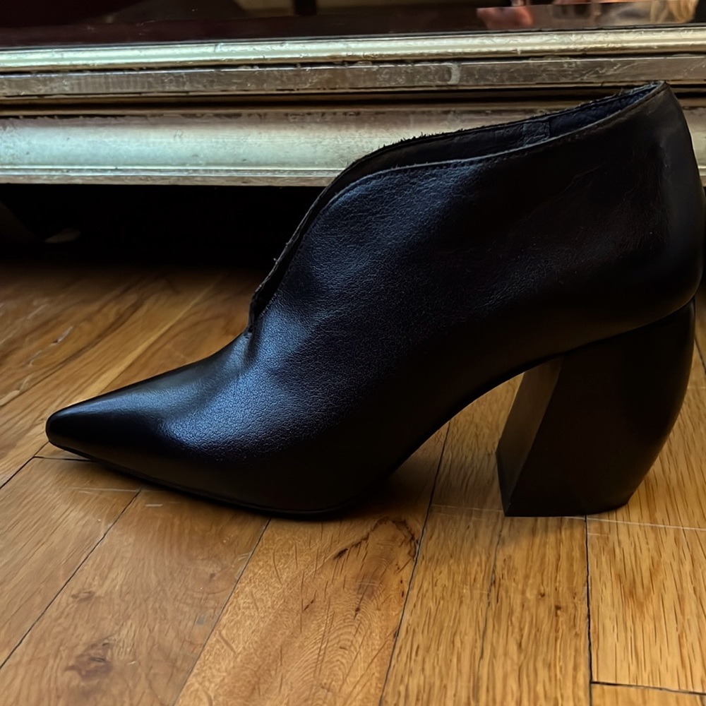 Bootie heels- Jeffery Campbell